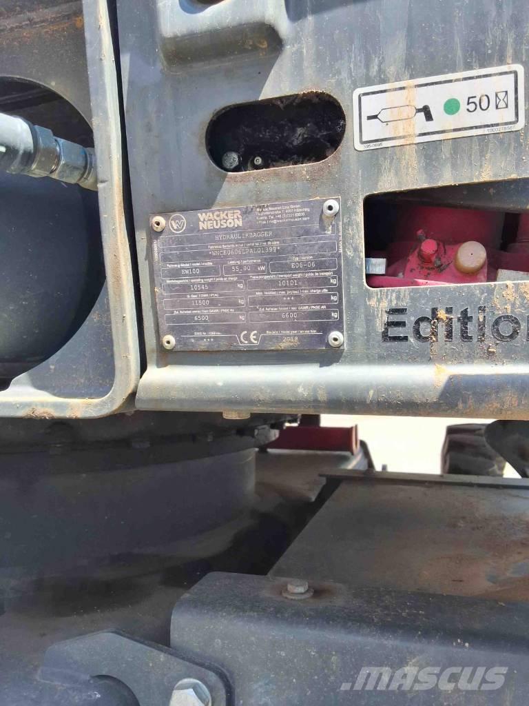 Wacker Neuson EW 100 Escavatori gommati