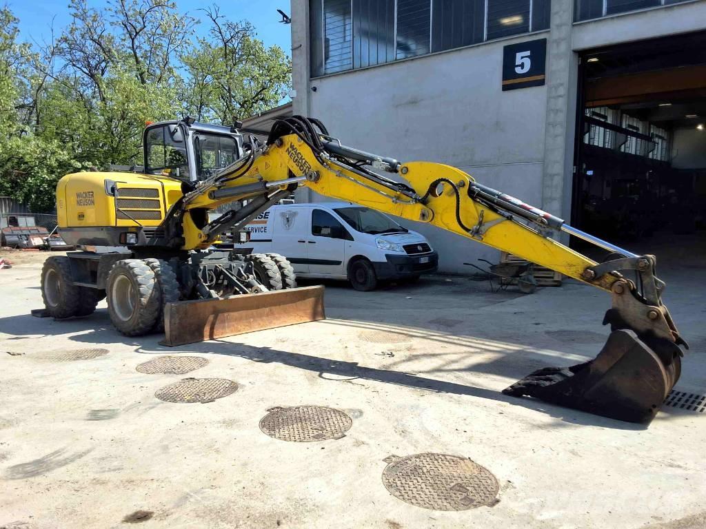 Wacker Neuson EW 100 Escavatori gommati