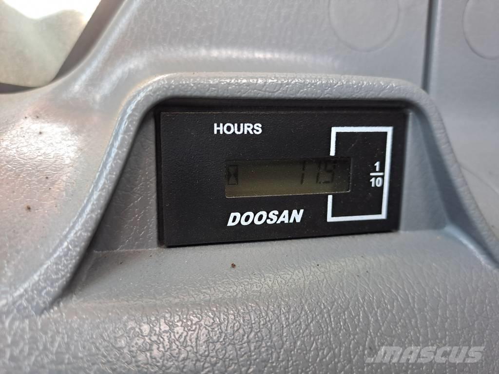 Doosan DX530LC-7M Escavatori cingolati