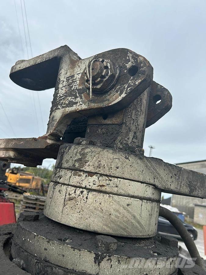 Liebherr 30t Pinze