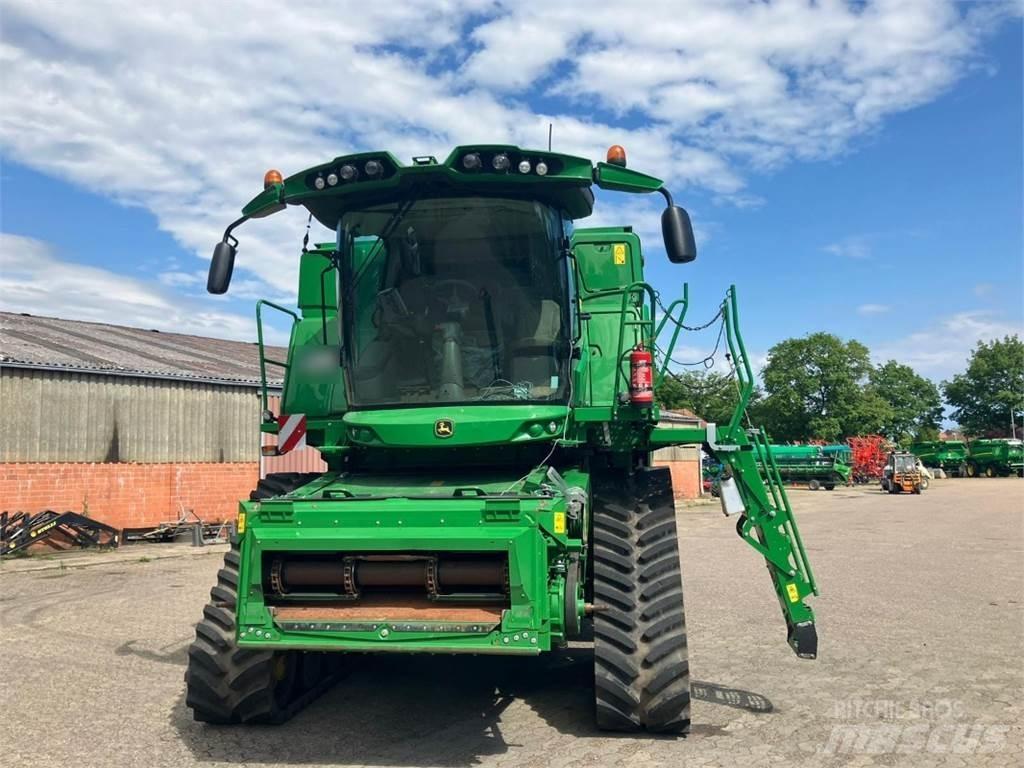 John Deere T670 Mietitrebbiatrici