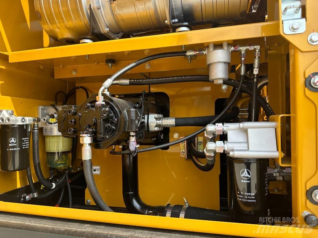 Sany SY215 Escavatori cingolati