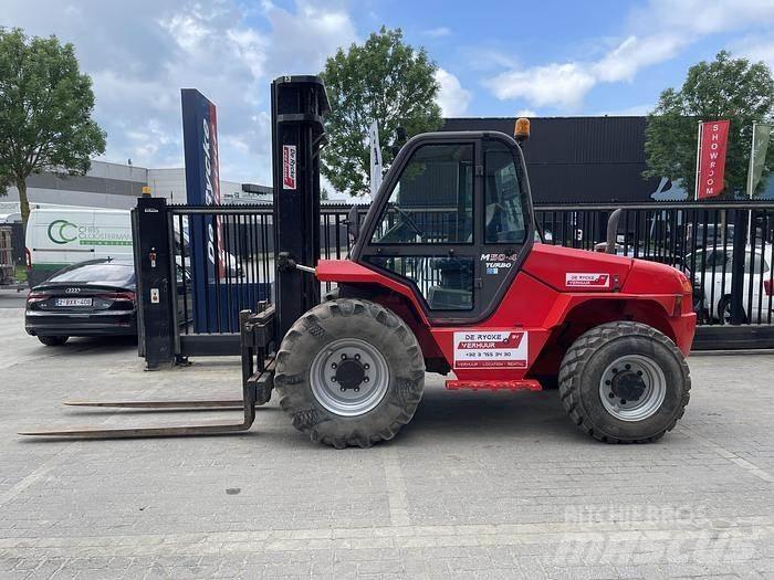 Manitou M50-4 Elevatore per esterni