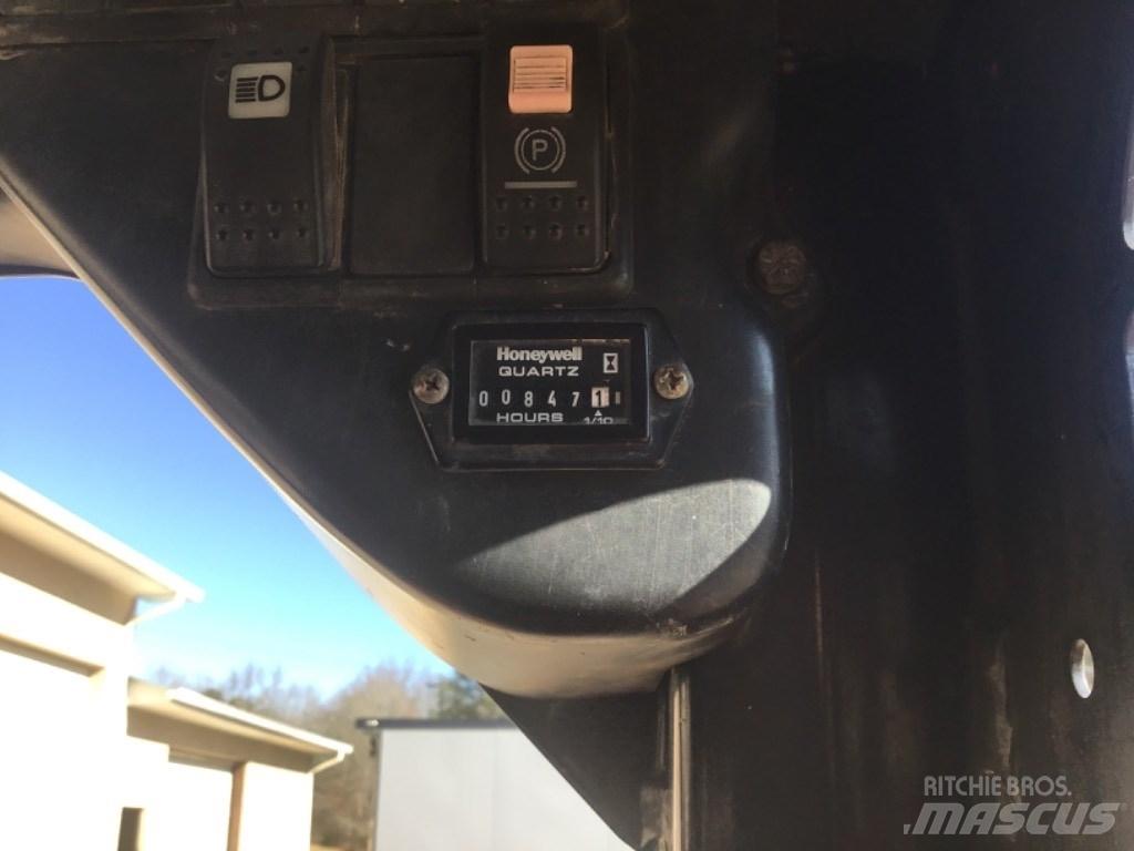 Takeuchi TS60V Mini Pale Gommate