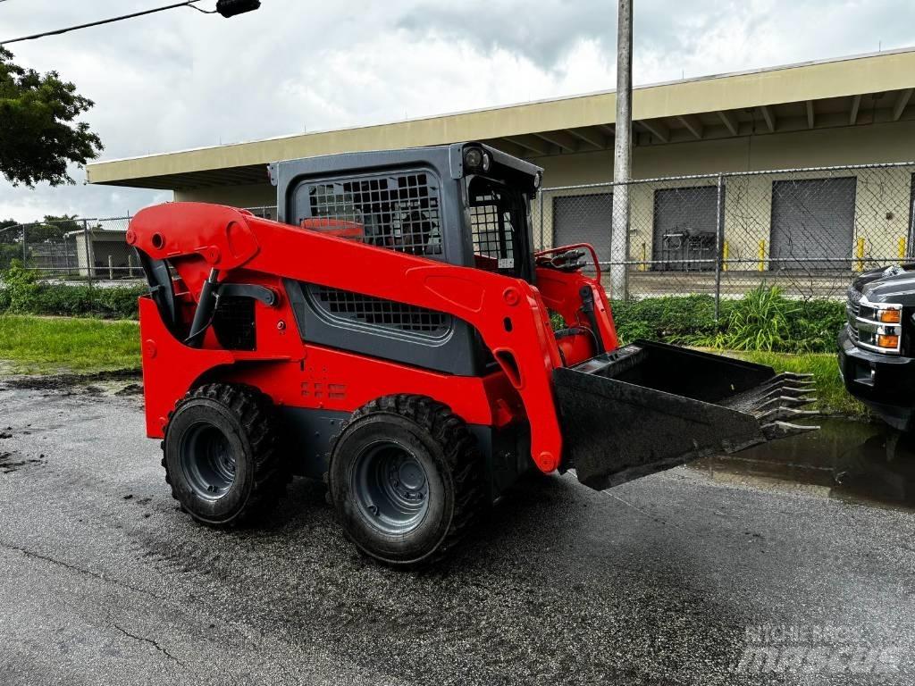 Kubota SSV 75 Mini Pale Gommate