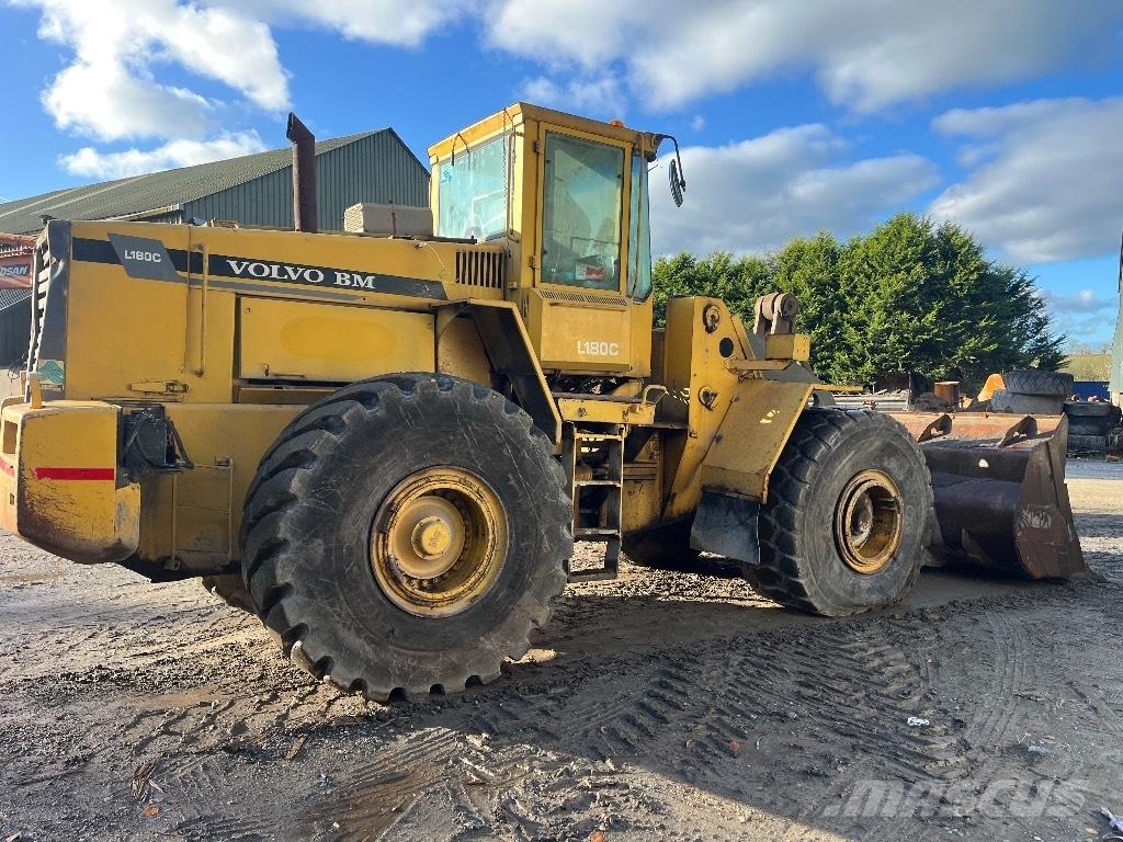 Volvo L180c Pale gommate