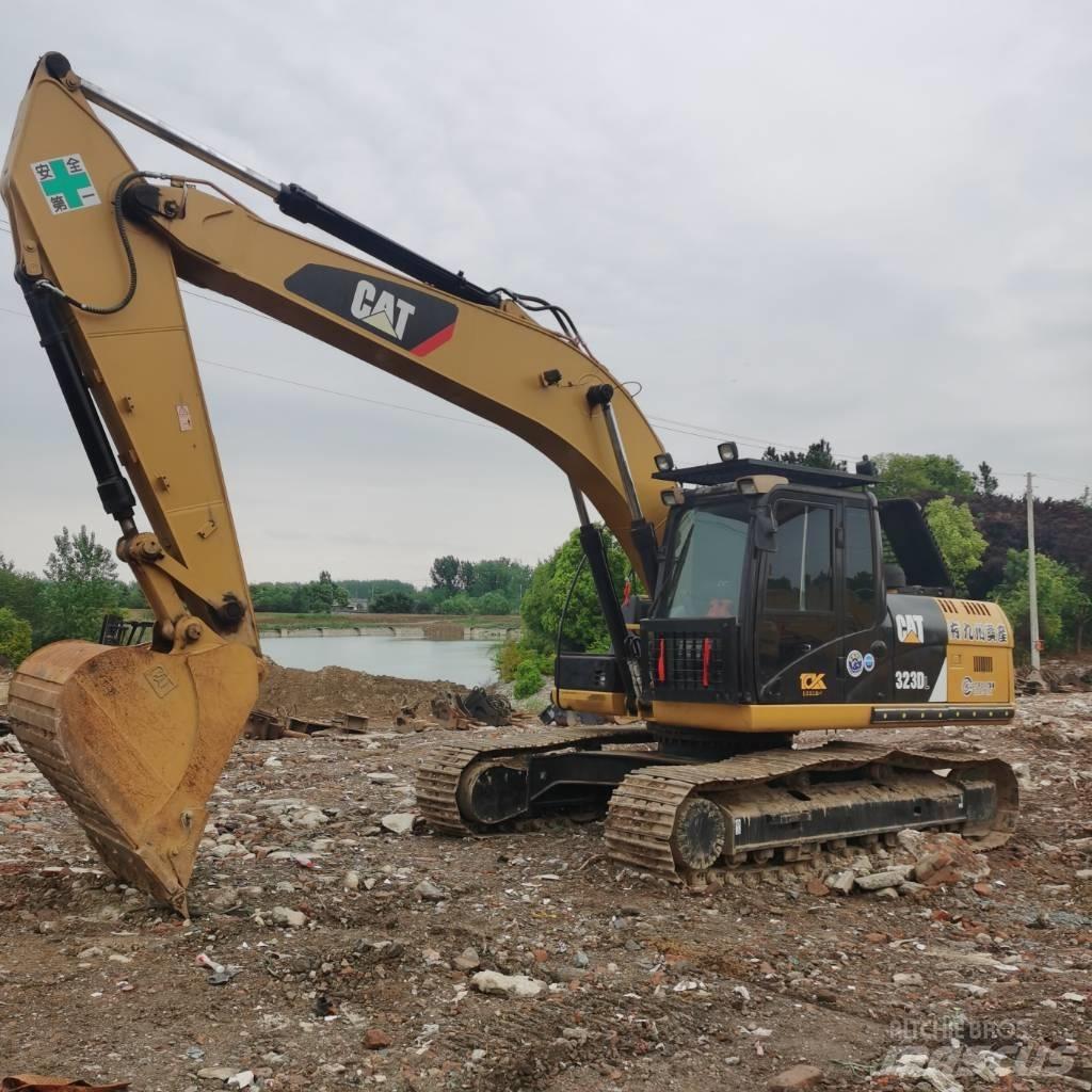 CAT 323DL Escavatori cingolati