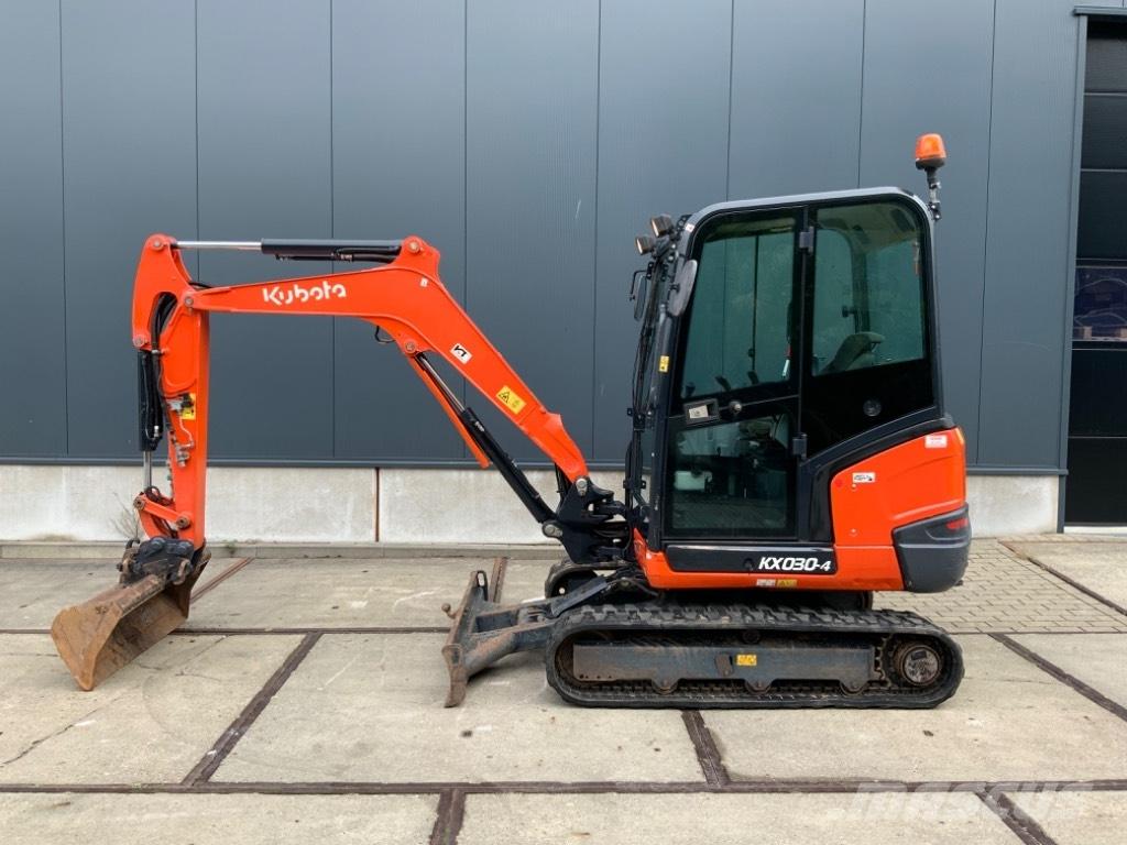 Kubota KX 030-4 Miniescavatori