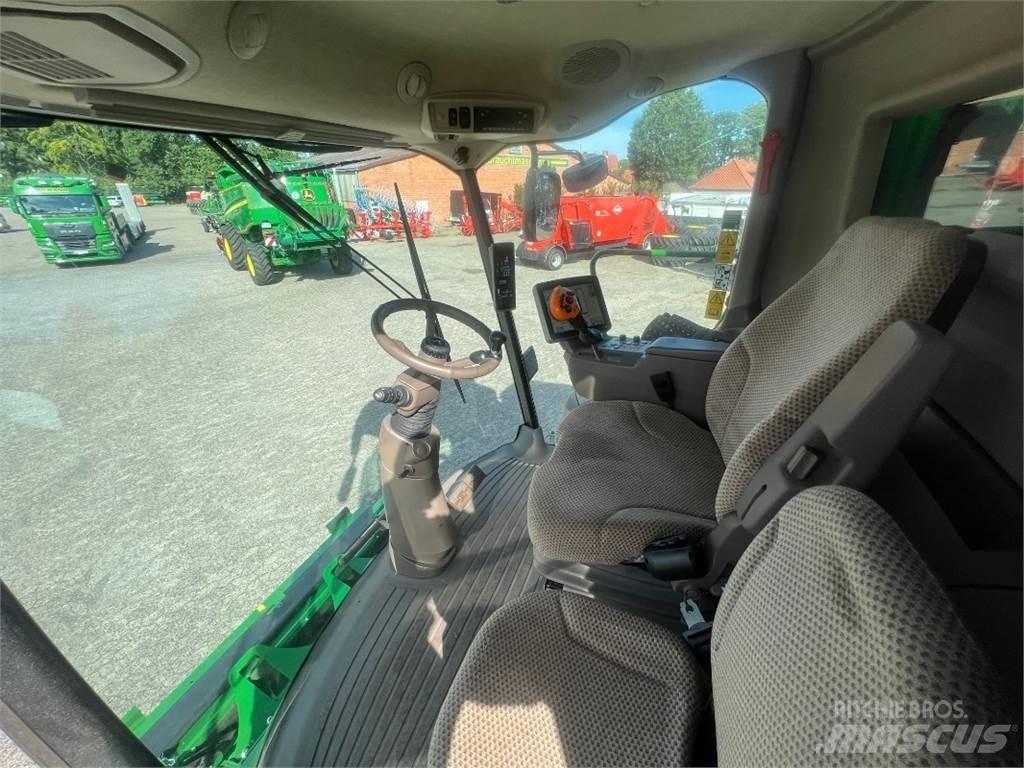 John Deere T560 Mietitrebbiatrici