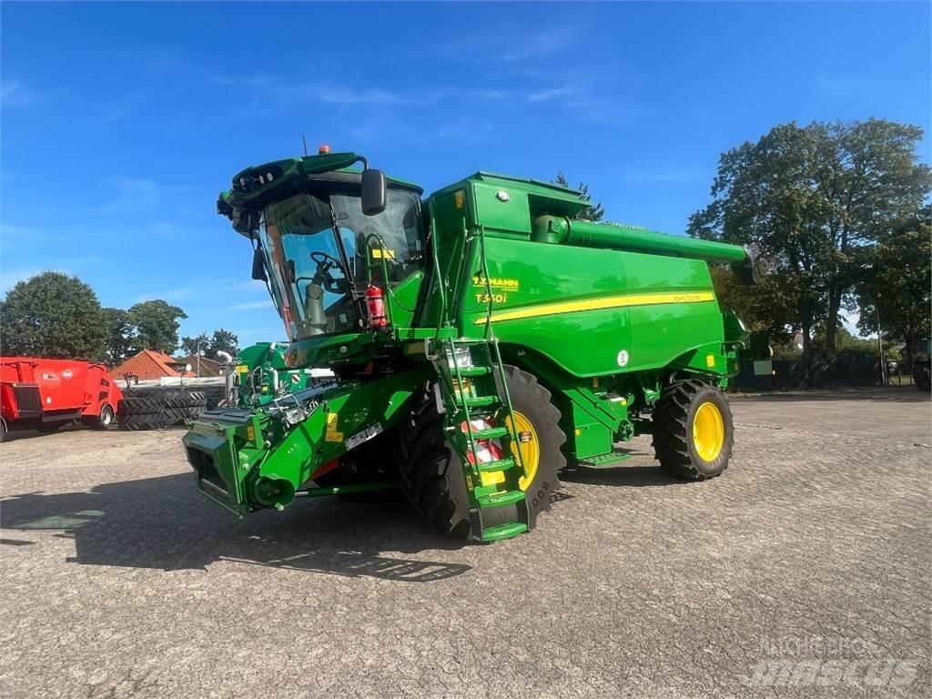 John Deere T560 Mietitrebbiatrici