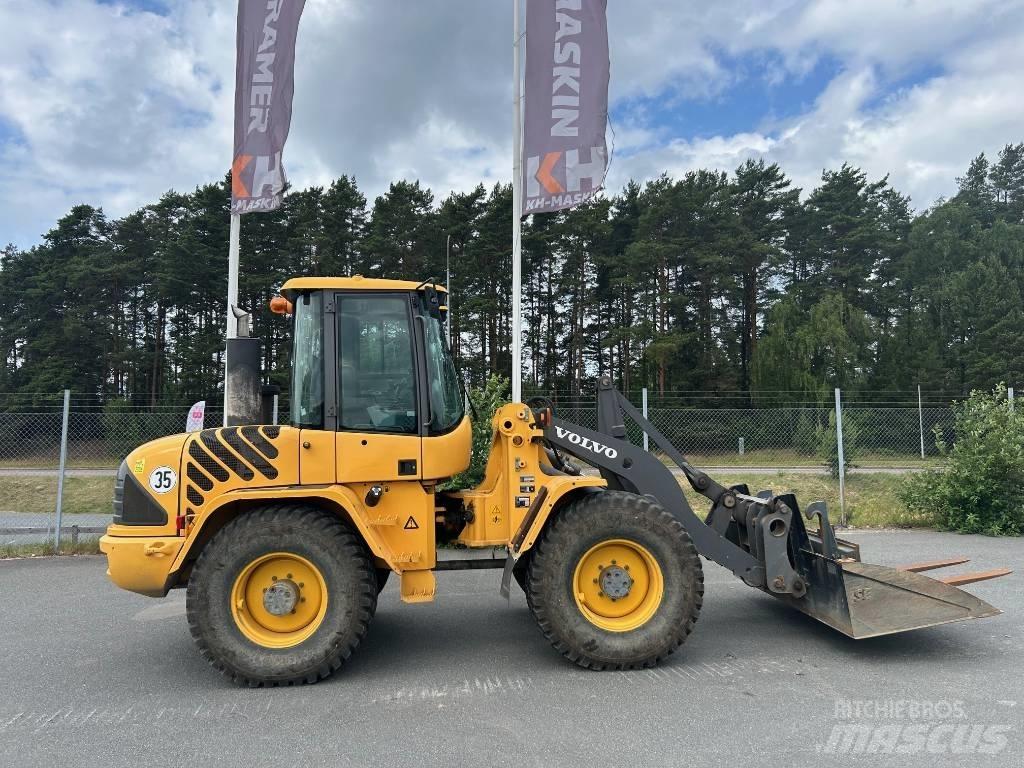Volvo L 40 B Pale gommate
