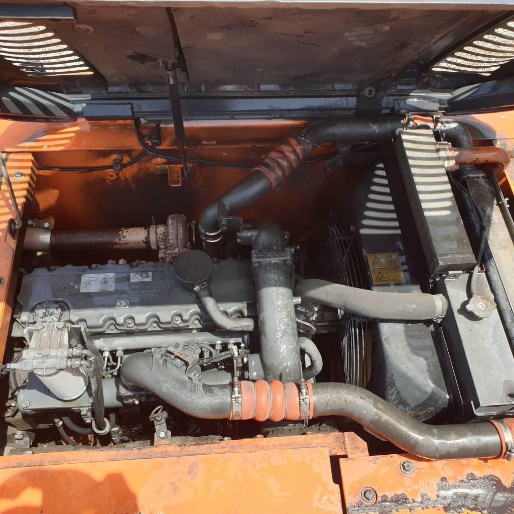 Doosan DX 220 LCA Escavatori cingolati