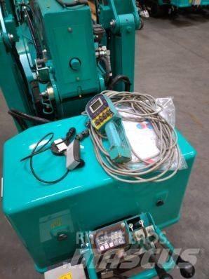 Maeda MC285-2 Mini gru