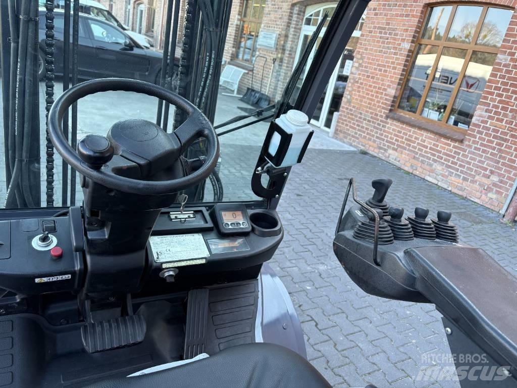 Toyota 06-8FDF30 Carrelli elevatori diesel