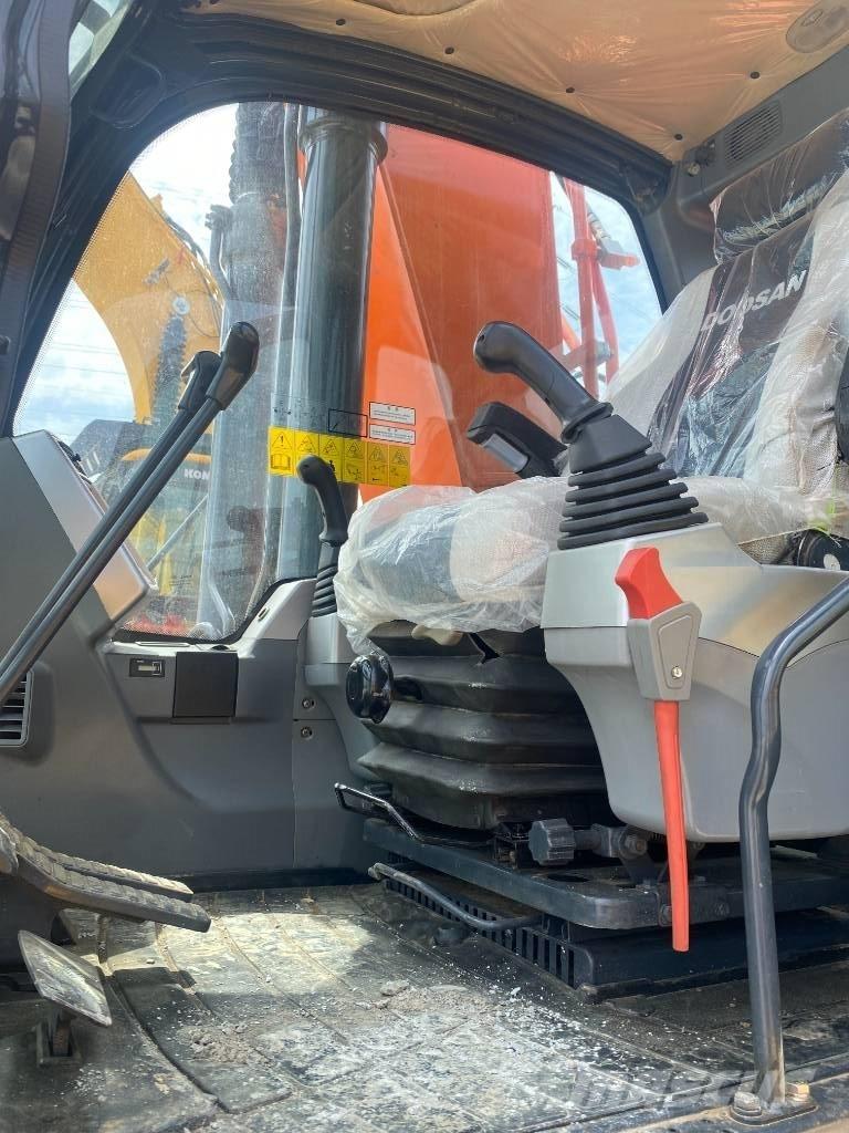 Doosan DX 300 Escavatori cingolati