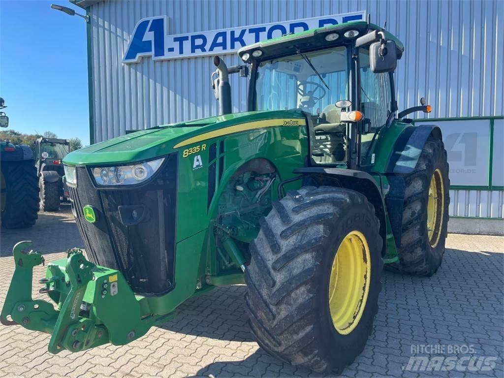 John Deere 8335R Trattori