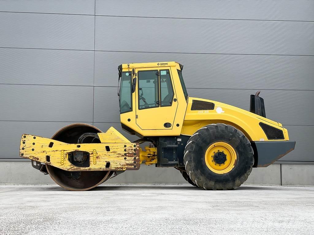 Bomag BW 216 DH-4i Rulli monotamburo