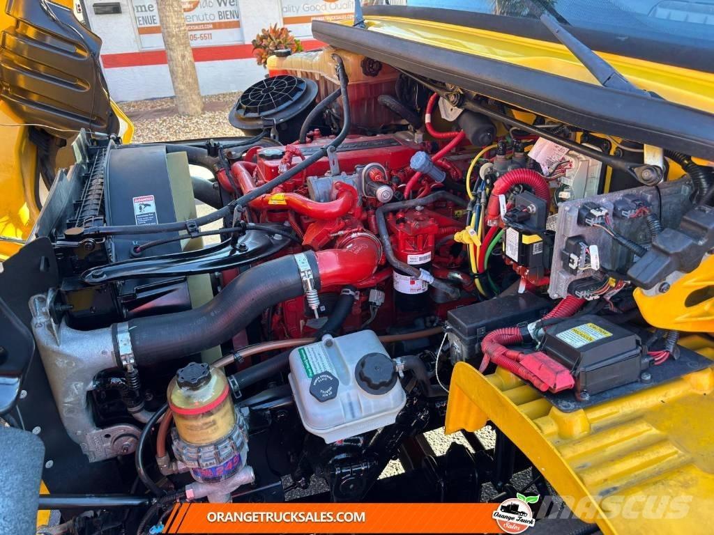 Freightliner M2 Camion cassonati