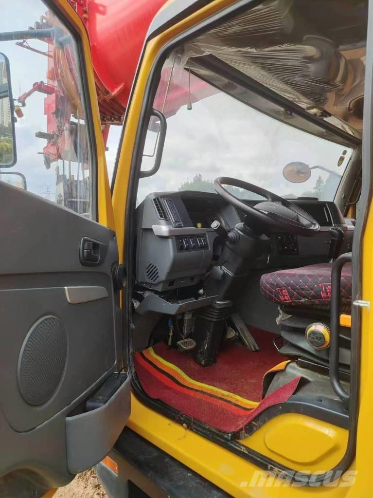 Sany STC1300C8 Gru per tutti i terreni