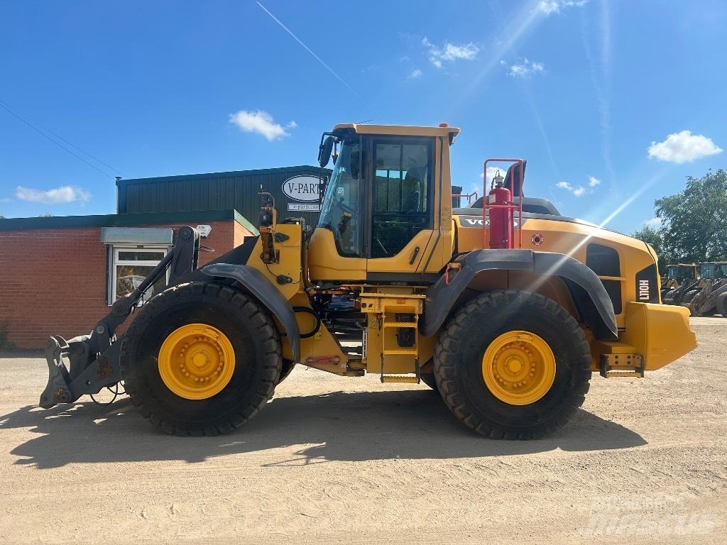 Volvo L110H L/Boom Pale gommate