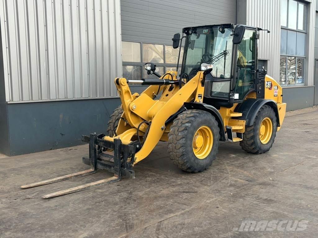 CAT 908 Pale gommate