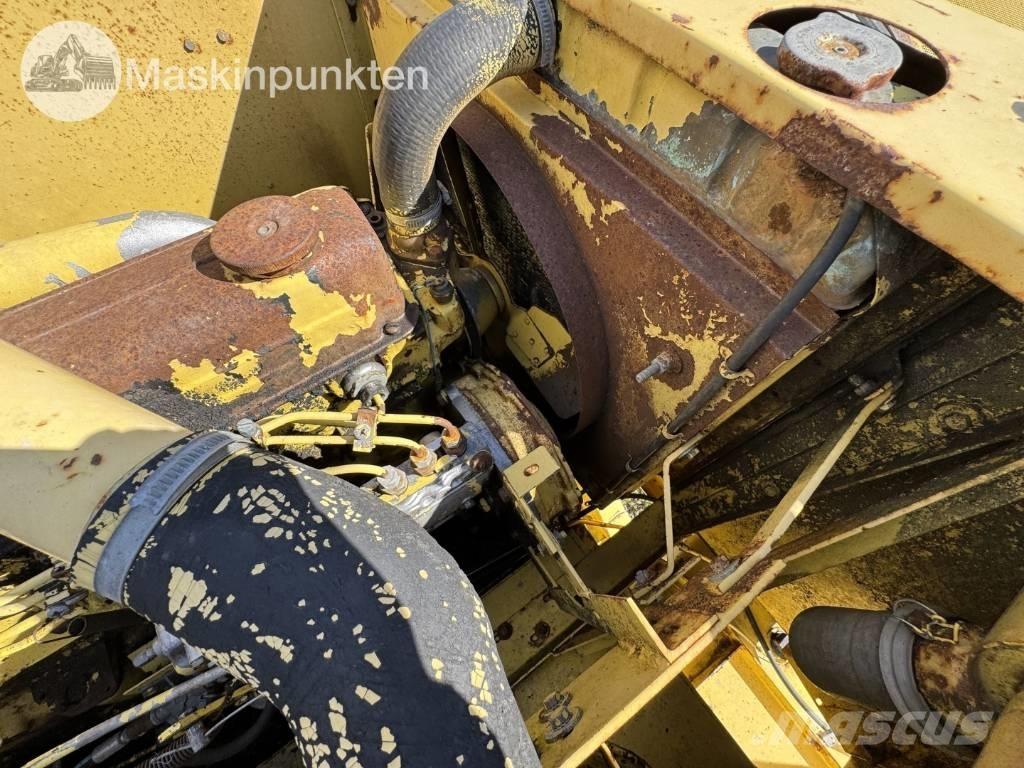 New Holland 1530 Mietitrebbiatrici