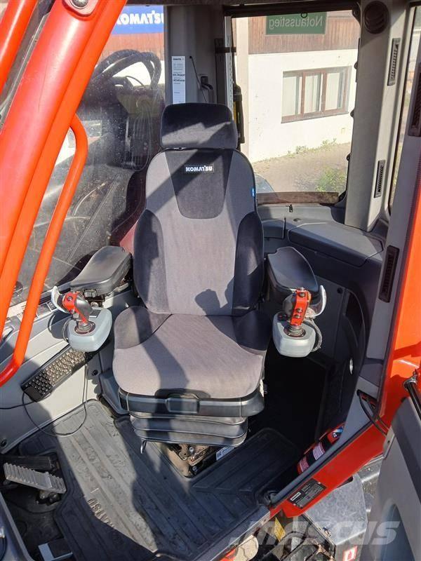Komatsu 931 XC Abbattitrici, Disboscatrici