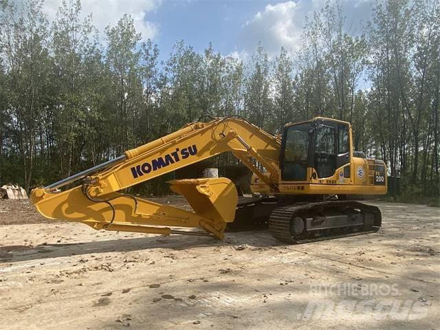 Komatsu PC200-8 Escavatori cingolati