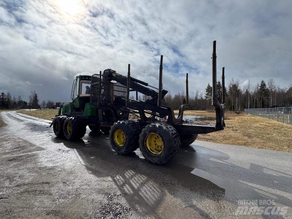 John Deere 1010 E Forwarder