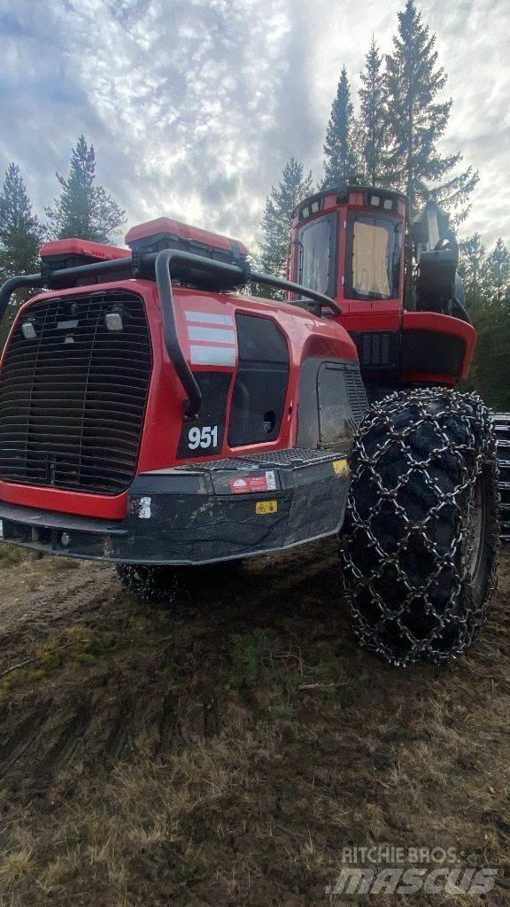 Komatsu 951 Abbattitrici, Disboscatrici