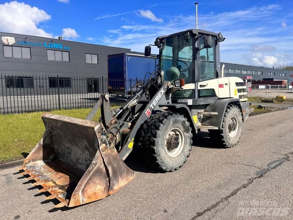 Terex TL80 Pale gommate