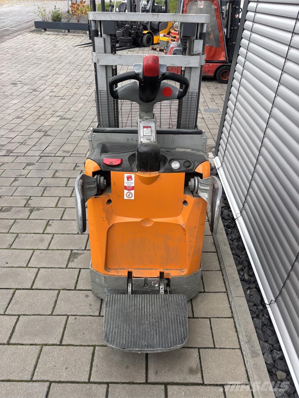 Still EXD-SF20 Carelli stoccatori  automatici-usati