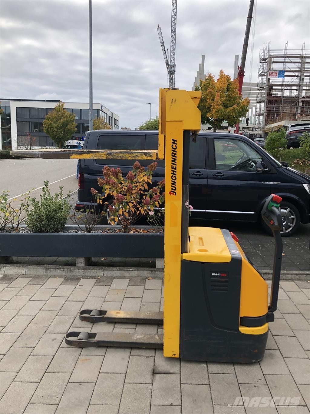 Jungheinrich EJC16 Carelli stoccatori  automatici-usati