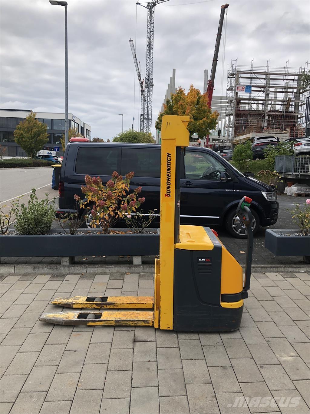 Jungheinrich EJC16 Carelli stoccatori  automatici-usati