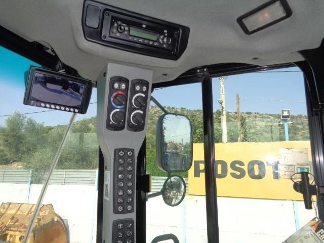 CAT 966K Pale gommate