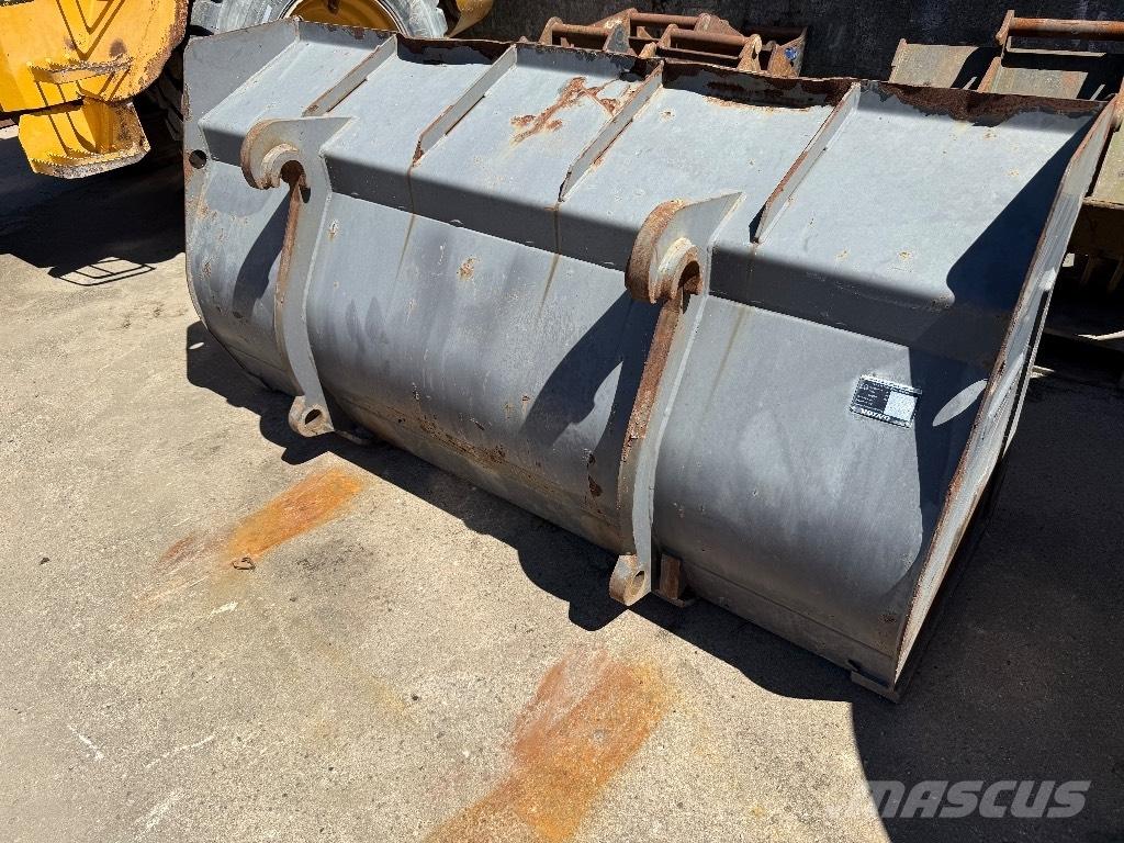Volvo L 45 B Pale gommate