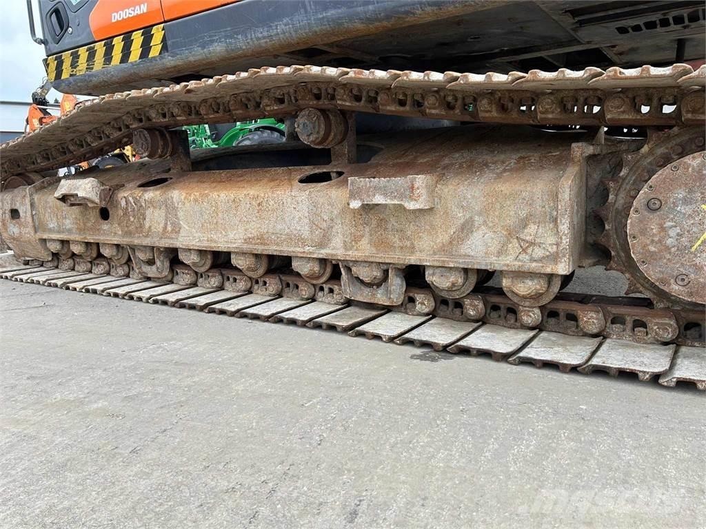 Doosan DX255LC-5 Escavatori cingolati