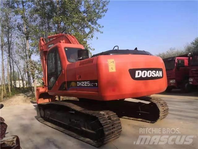 Doosan DH225 Escavatori cingolati