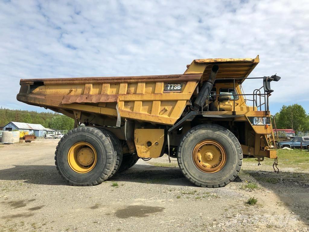 CAT 773B Dumper a telaio rigido