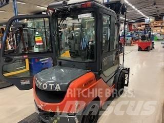 Toyota 02-8 FDJF 35 Carrelli elevatori diesel