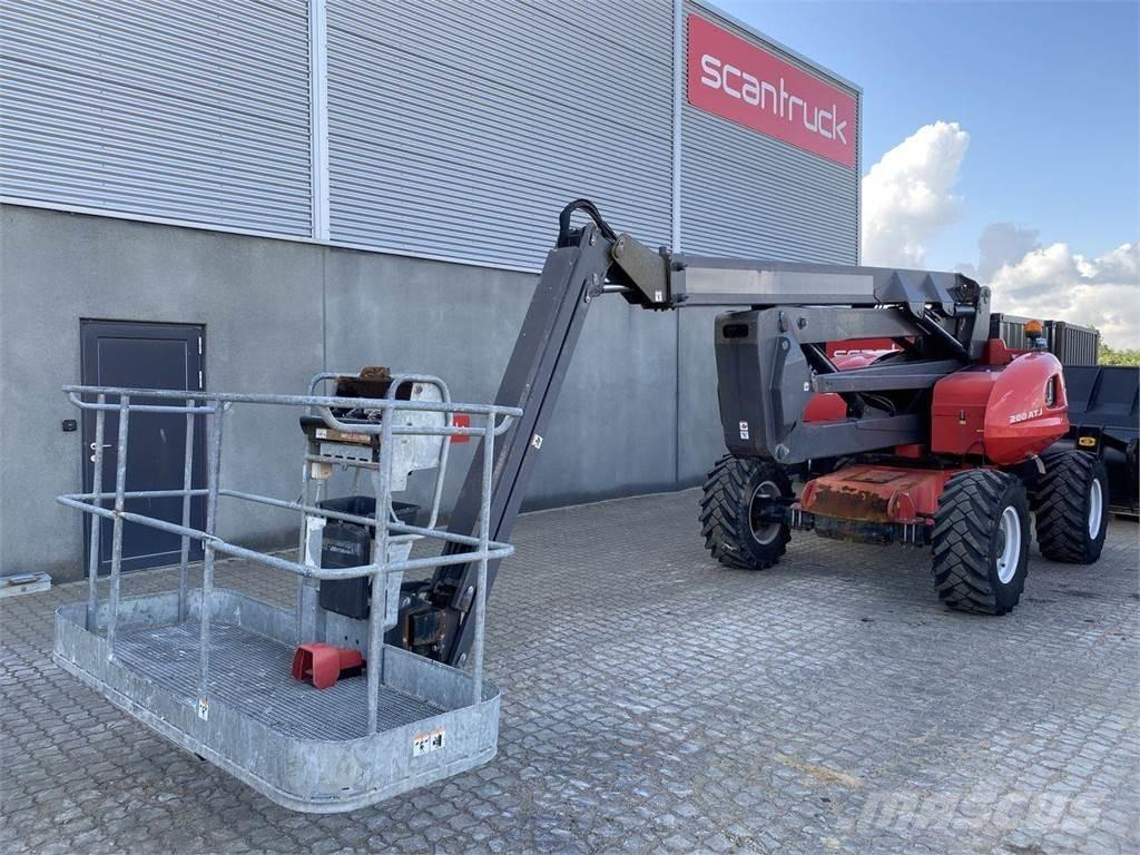 Manitou 200ATJ RC Piattaforme a braccio articolato