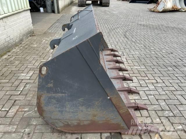 Volvo Shovel bak Benne