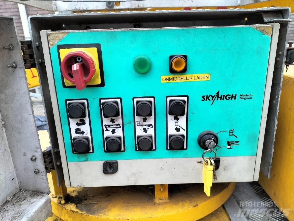Sky High st120 Piattaforme cingolate, Piattaforme a ragno e Montacarichi