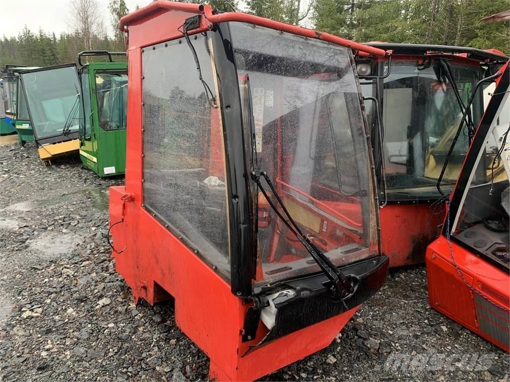 Komatsu 901TX Cabine e interni
