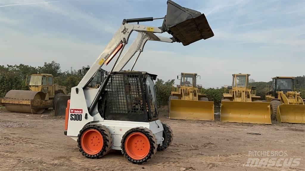 Bobcat S300 Mini Pale Gommate