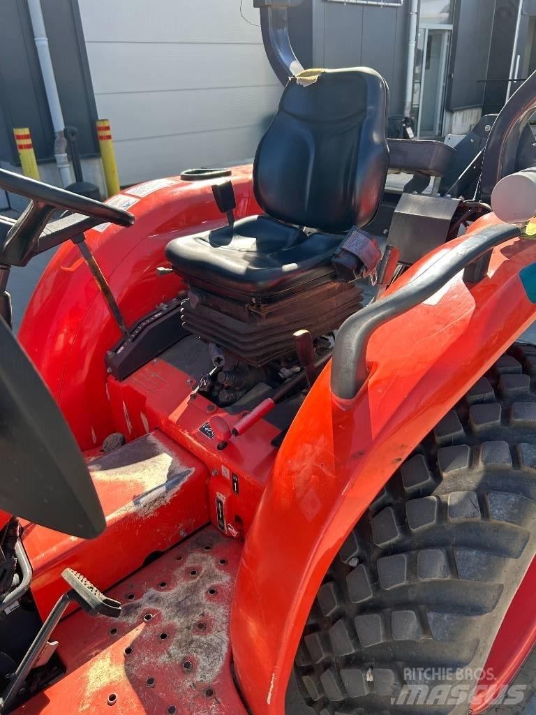Kubota L1-382 HST Trattori compatti