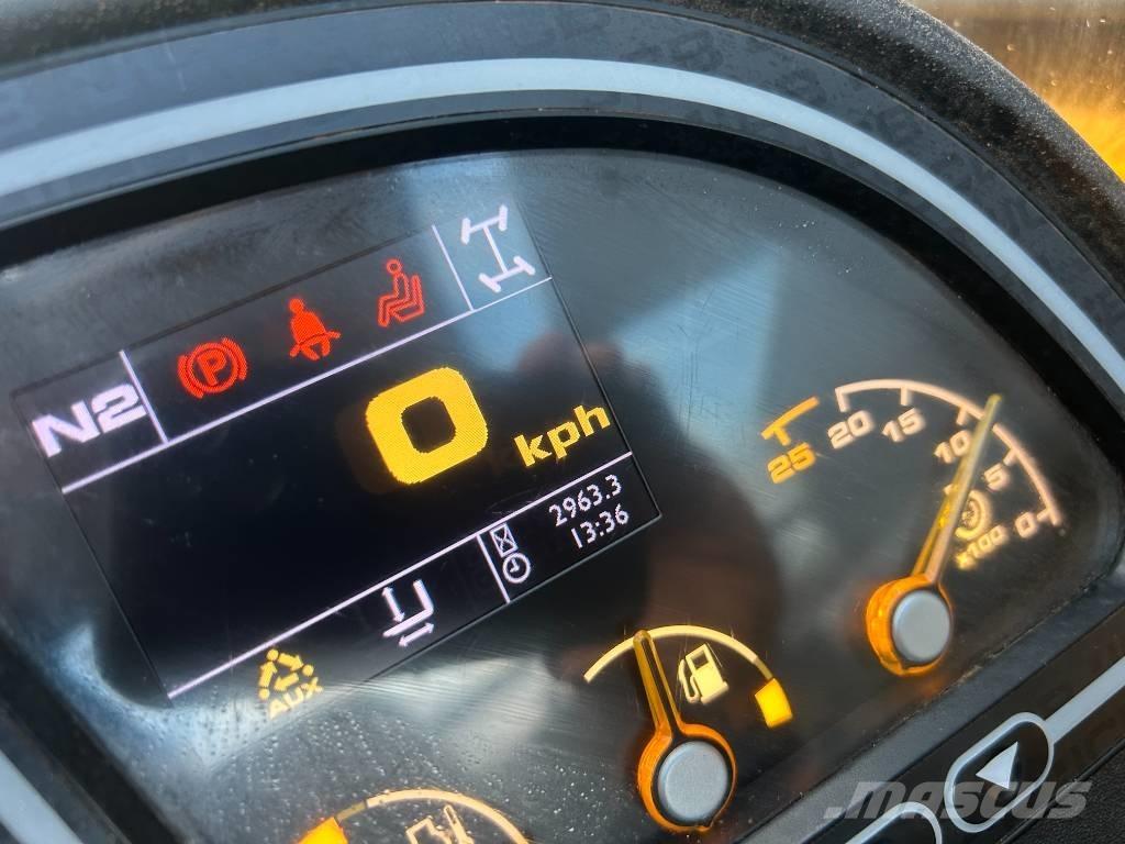 JCB 540-140 Hi Viz Sollevatori telescopici