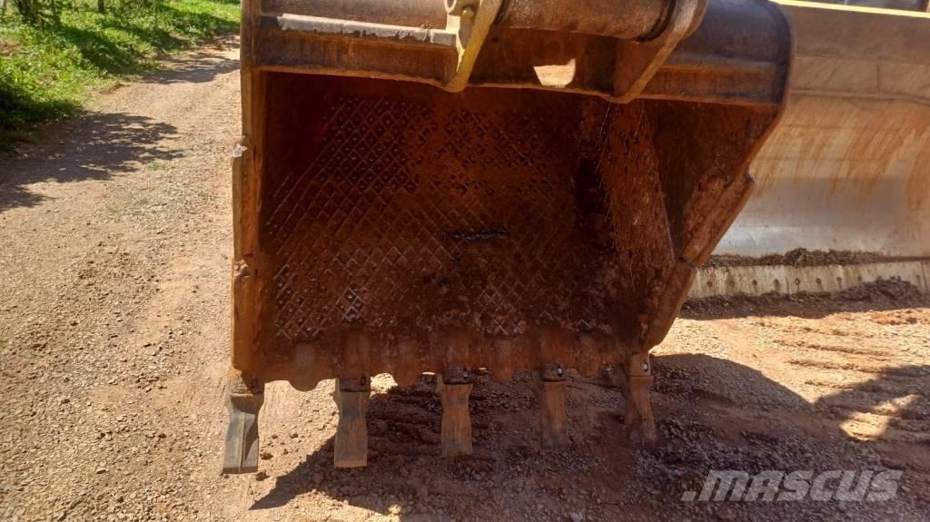 SDLG LG 6250 E Escavatori cingolati