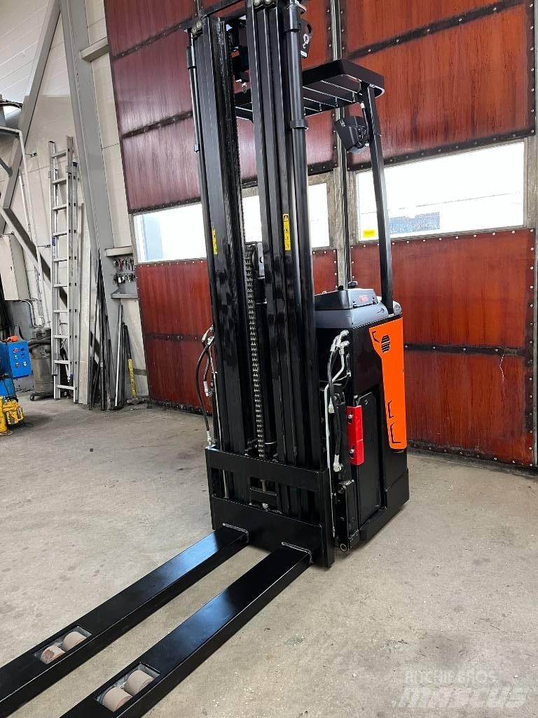 Rocla SST12AC Carelli stoccatori  automatici-usati