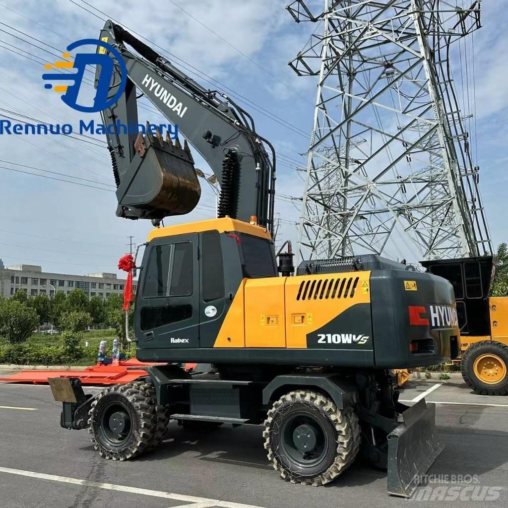 Hyundai 210W-9 Escavatori gommati